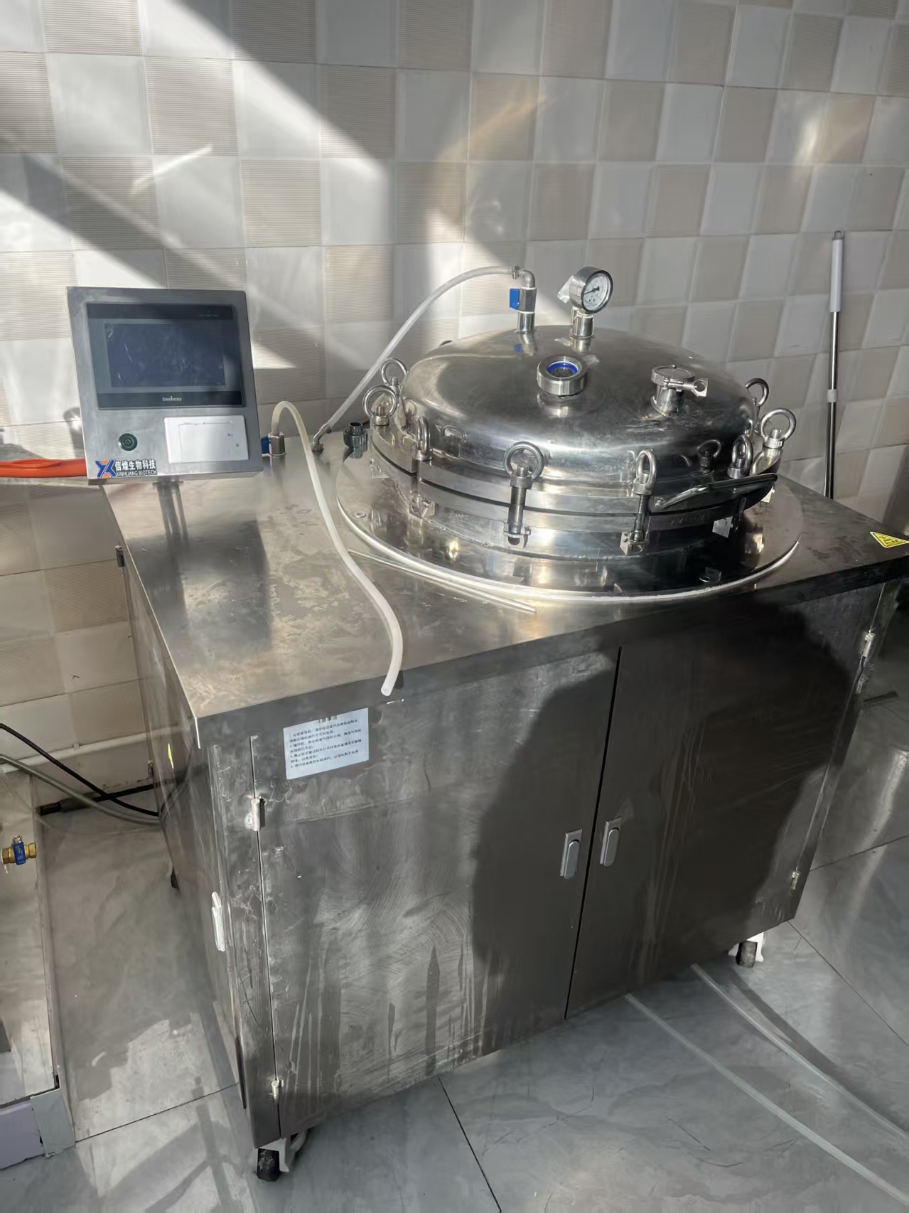 全自动培养基制备机（150L，先灭菌后灌装）