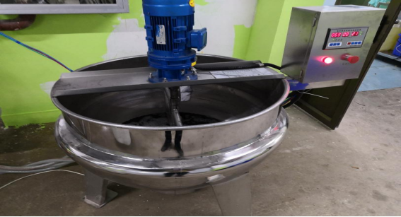 QD-700S(G)  物料罐200L 全自动不锈钢传送带 5头蠕动泵定量加热灌装机：灌装机蠕动泵数量： 4//5头独立蠕动泵灌装机组