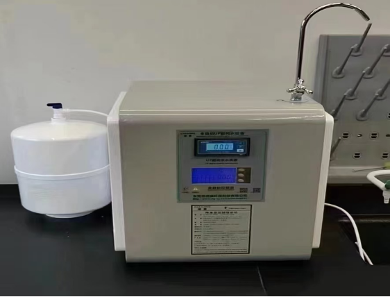 超纯水机（10L-120L内）